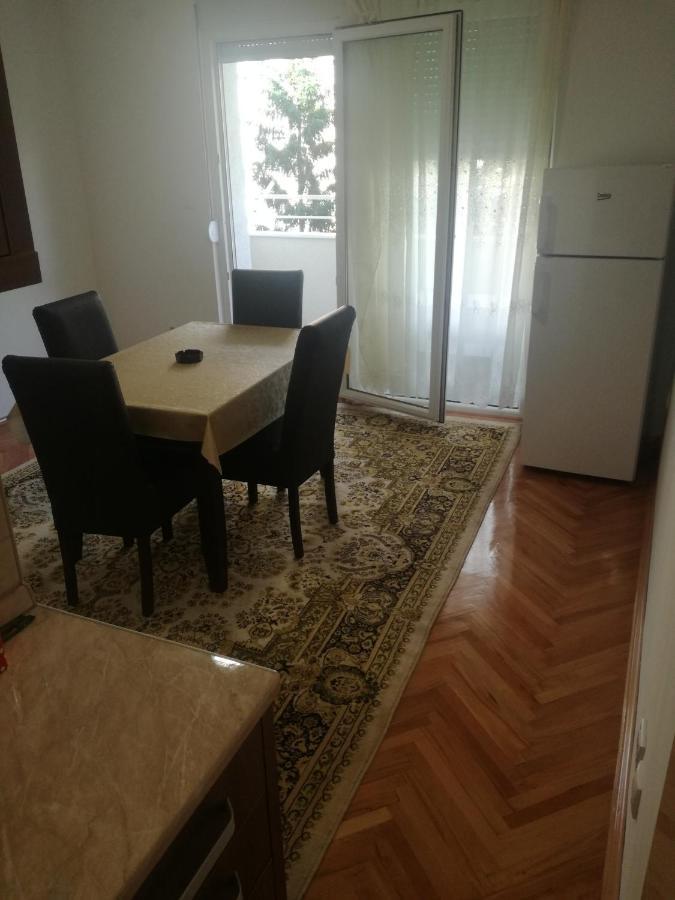 Stan Na Dan Pex Free Parking Apartman Vranje Kültér fotó